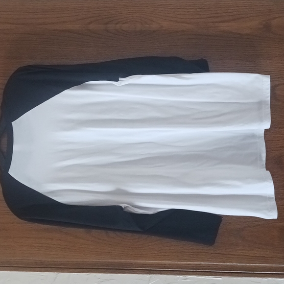 🤑 Dad and Mom of Mr. ONEderful shirts! - Picture 2 of 8